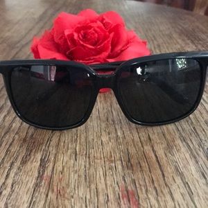 Electric sun glasses